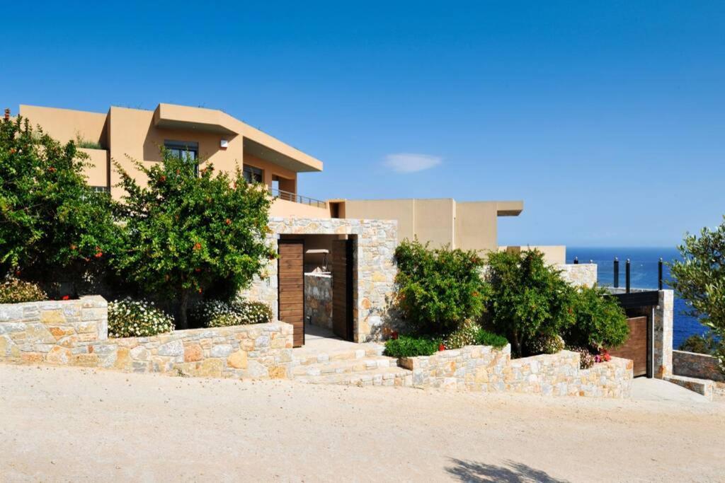 Wonderful Eco Friendly Villa Augustine Ampelo المظهر الخارجي الصورة